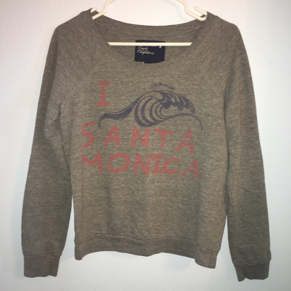 American Eagle pullover